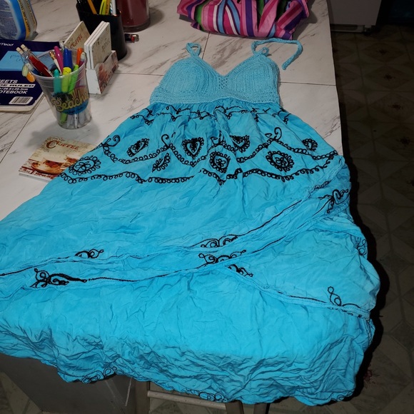 Long Dress - Picture 4 of 6